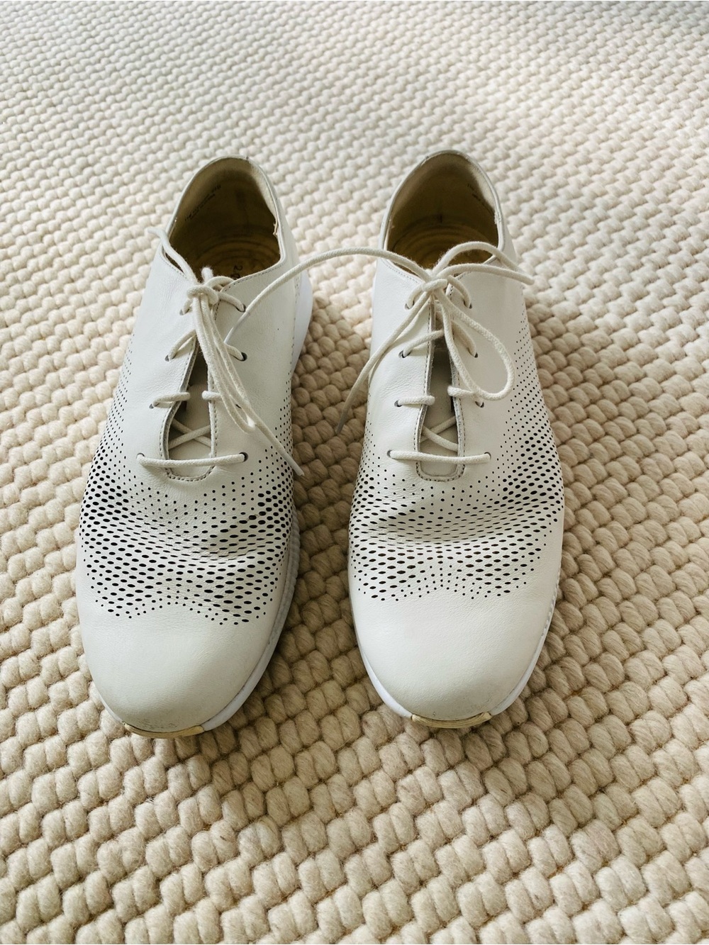 Cole Haan 2.Zerogrand Laser Wing Oxford Off White Nubuck Women Size 9-1/2B